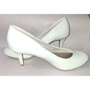 Women's WW Karmen Heel Pump Predictions Comfort Plus Shoes White Size 9W Classic